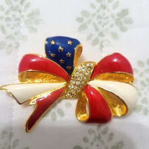 Joan Rivers EUC like new gorgeous patriotic ribbon pin
